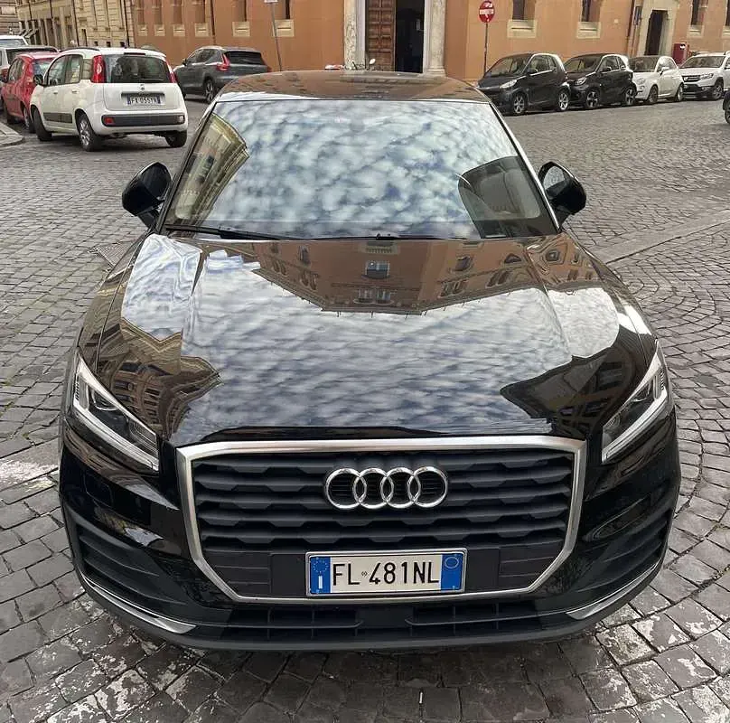 Usata Audi Q2 Business 116 CV (85 kW) 2017 Nero SUV