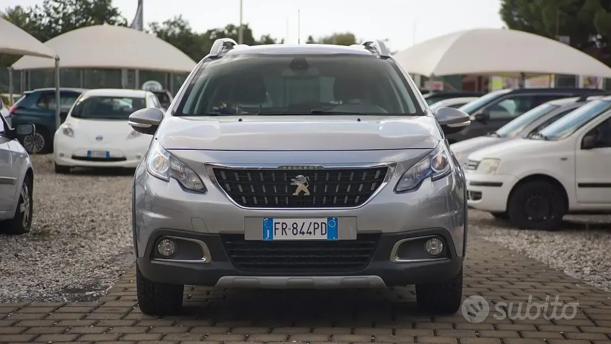 Usata Peugeot 2008 Allure 99 CV (72 kW) 2018 Grigio SUV