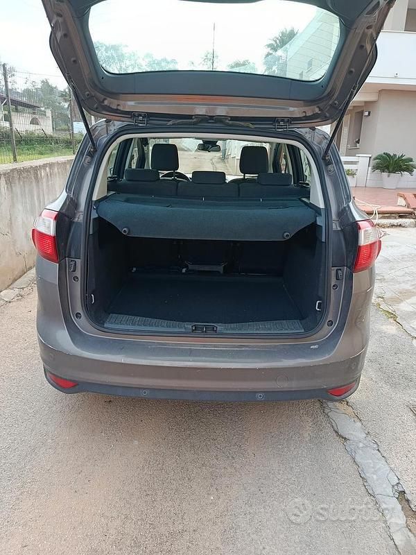Usata Ford C-MAX 115 CV (84 kW) 2013 Monovolume