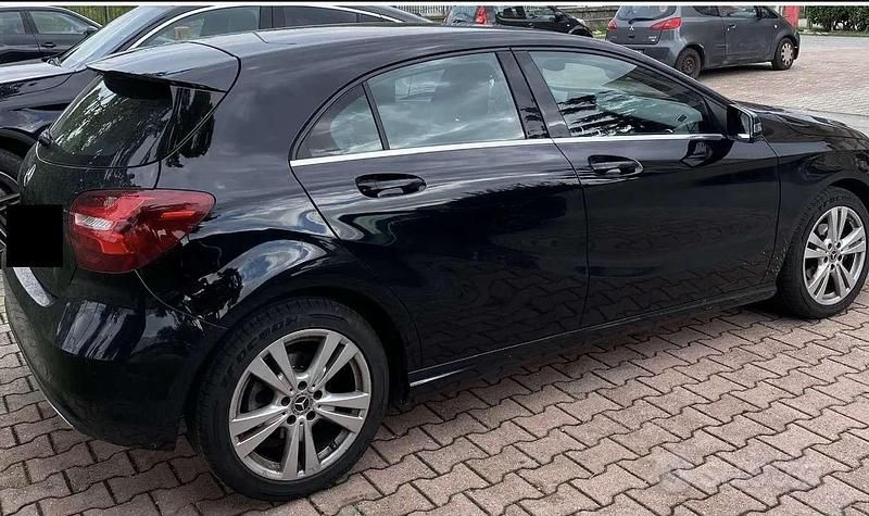 Usata Mercedes A180 Edition 109 CV (80 kW) 2017 Nero Berlina