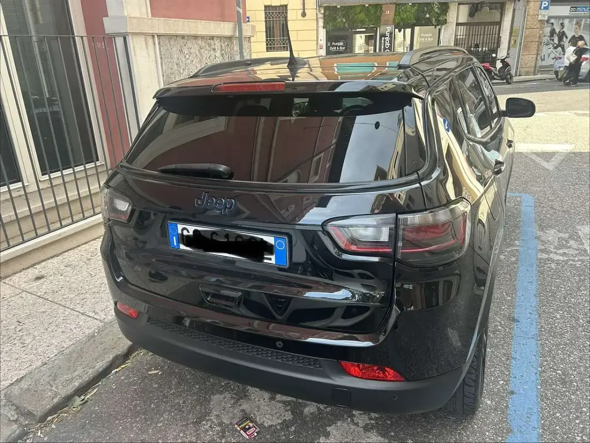 Usata Jeep Compass 131 CV (96 kW) 2022 Nero SUV
