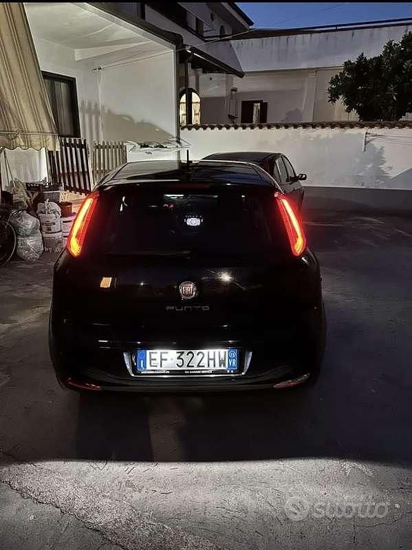 Usata Fiat Punto Evo Active 75 CV (55 kW) 2010 Utilitaria