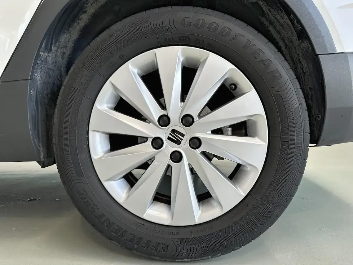 Usata Seat Arona Style 110 CV (80 kW) 2023 Bianco SUV