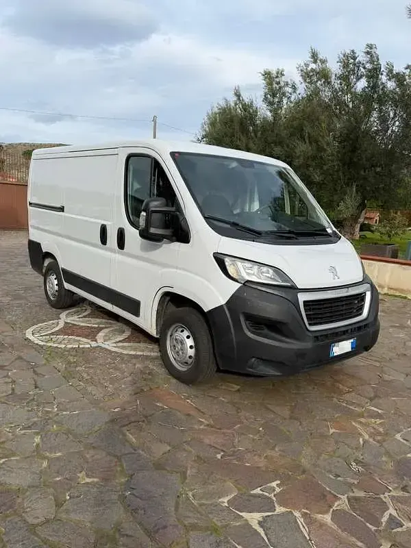 Usata Peugeot Boxer 140 CV (102 kW) 2021 Furgone