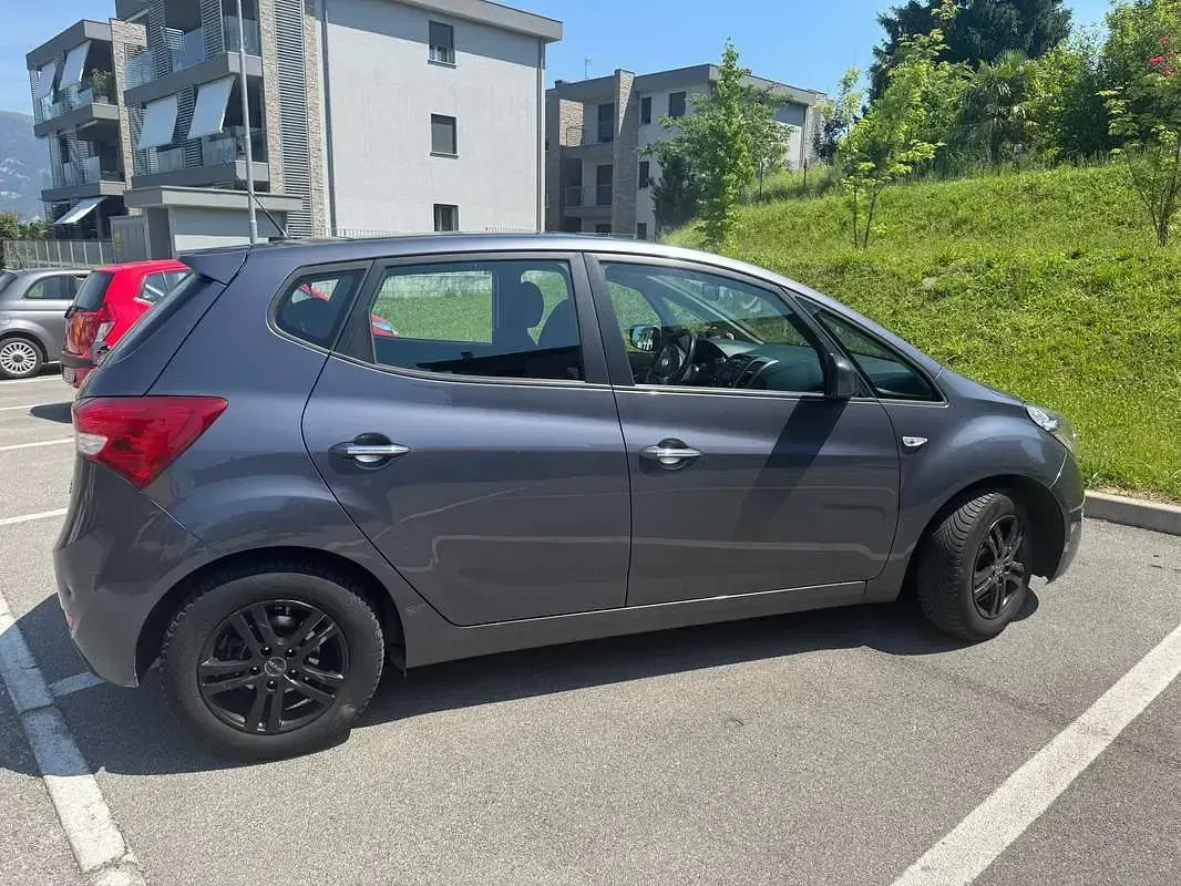 Usata Hyundai ix20 90 CV (66 kW) 2017 Grigio Utilitaria