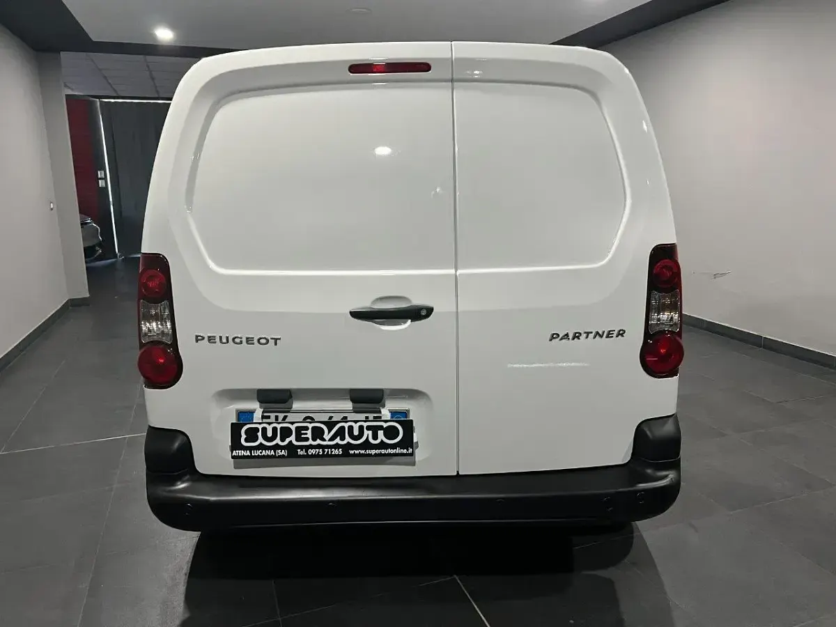 Usata Renault Kangoo 99 CV (72 kW) 2018 Bianco Monovolume