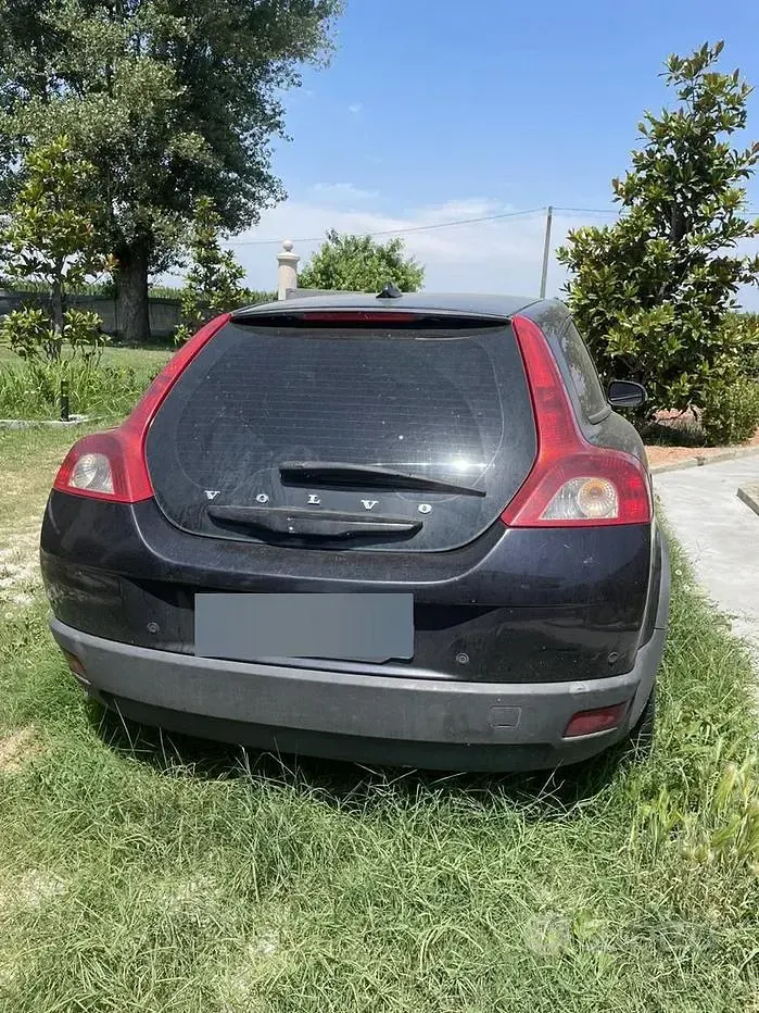 Usata Volvo C30 136 CV (100 kW) 2007 Nero Utilitaria