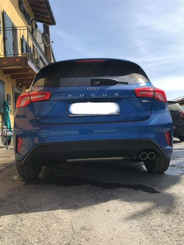 Usata Ford Focus ST-Line 125 CV (91 kW) 2022 Blu Berlina