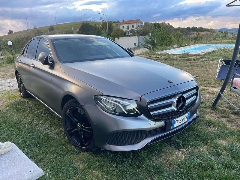 Usata Mercedes E220 Exclusive 194 CV (142 kW) 2018 Berlina