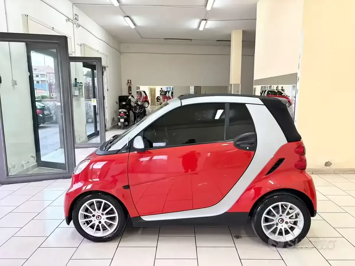 Usata Smart ForTwo Cabrio Passion 45 CV (33 kW) 2008 Rosso Cabrio