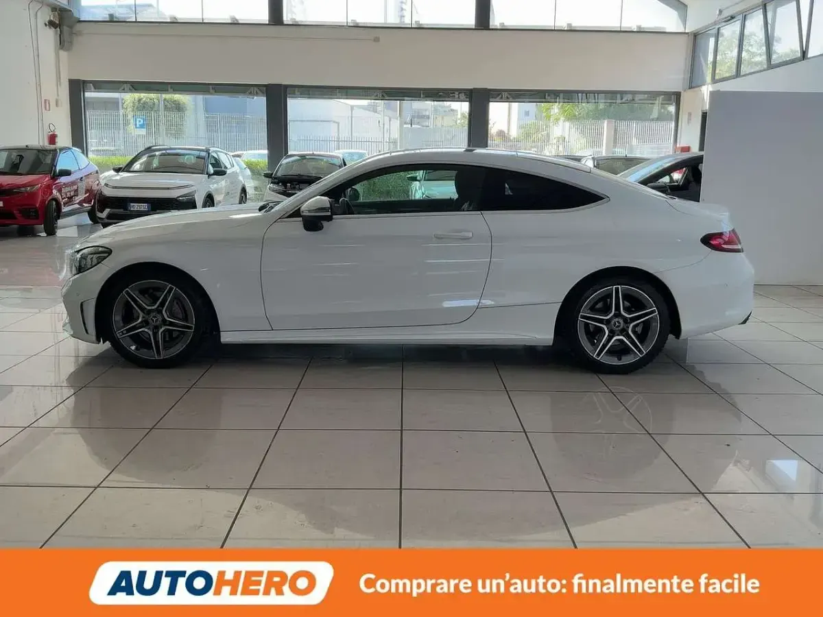 Usata Mercedes C220 Premium 194 CV (142 kW) 2018 Bianco Coupé