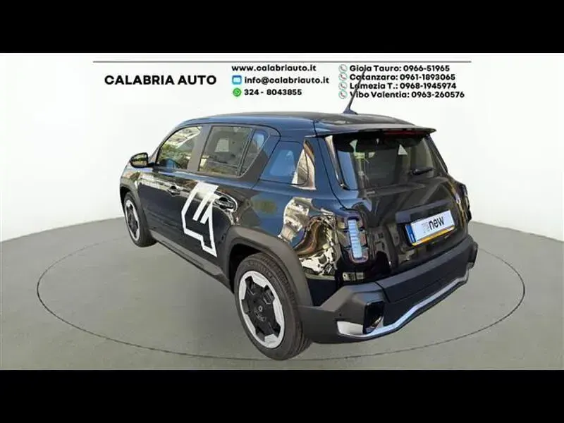 Nuova Renault 4 E-Tech Iconic 11 kW (15 CV) 2026 Nero SUV