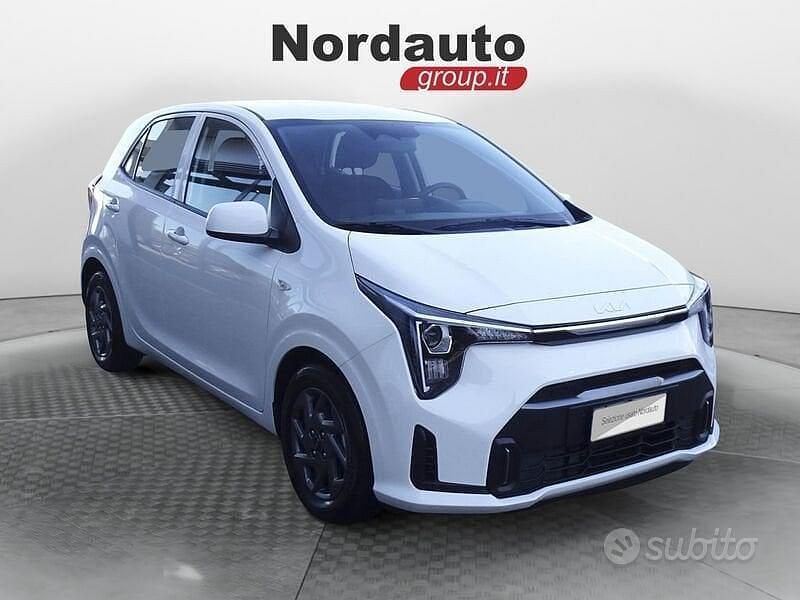 Usata Kia Picanto Urban 67 CV (49 kW) 2024 Bianco Utilitaria