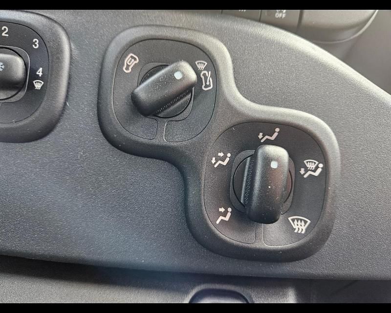 Usata Fiat Panda 70 CV (51 kW) 2024 Nero Utilitaria