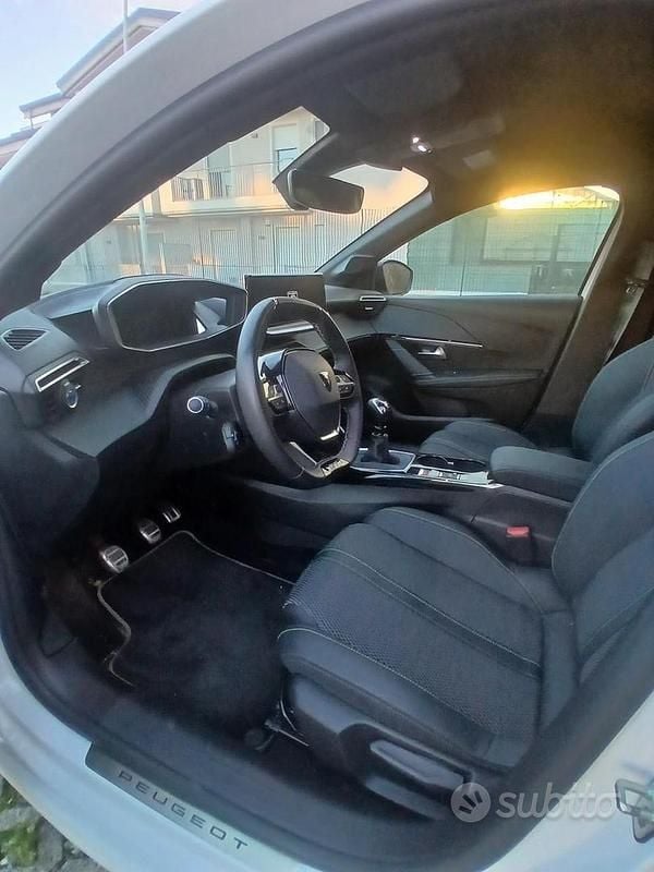 Usata Peugeot 208 GT 2025 Bianco Utilitaria