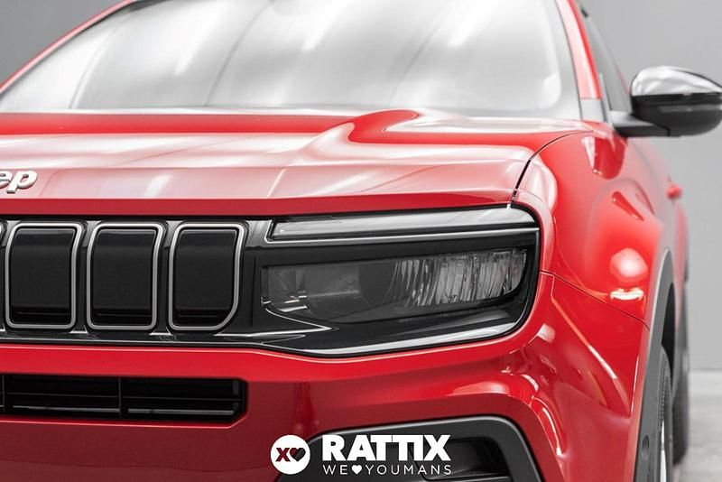 Usata Jeep Avenger Altitude 100 CV (73 kW) 2023 Ruby red SUV