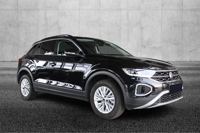 Usata VW T-Roc Life 116 CV (85 kW) 2024 Nero metallizzato SUV