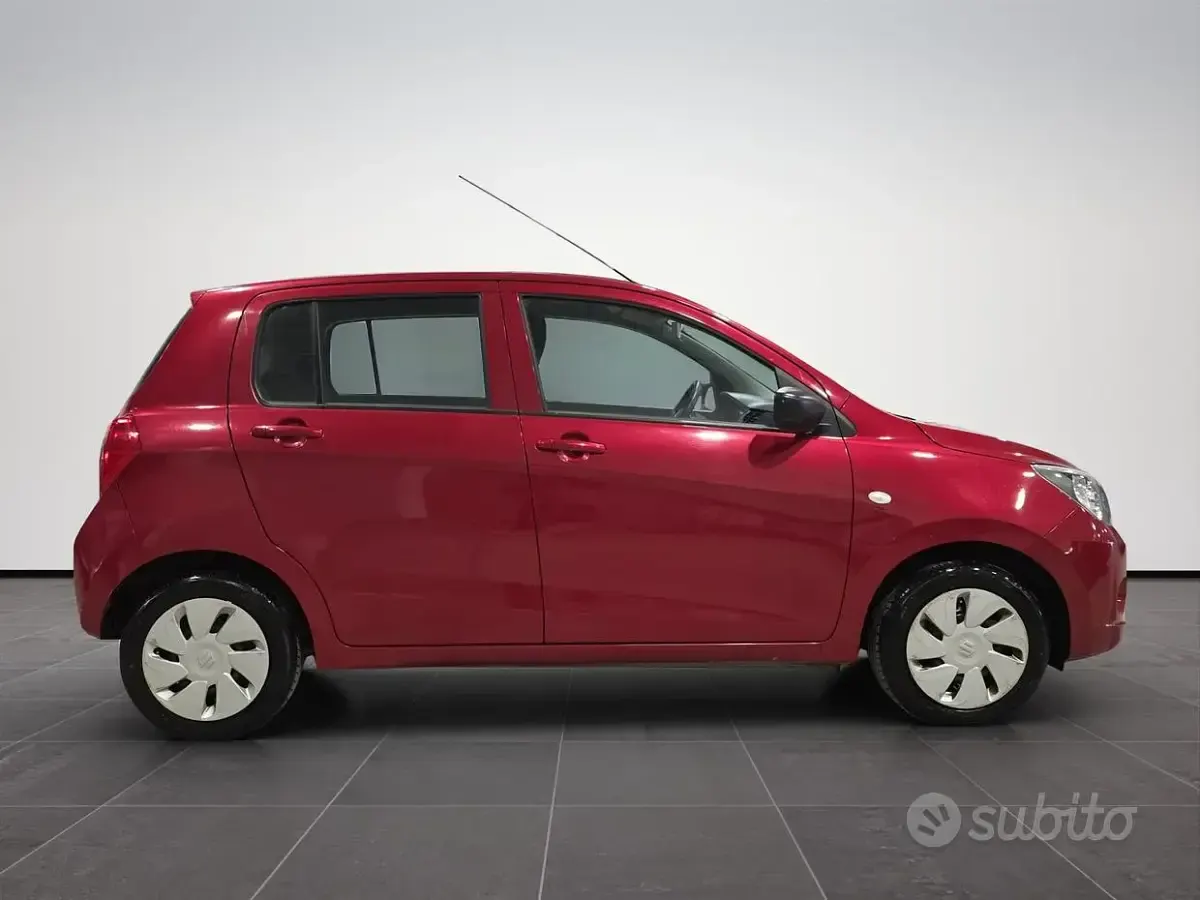 Usata Suzuki Celerio 68 CV (50 kW) 2015 Rosso Utilitaria