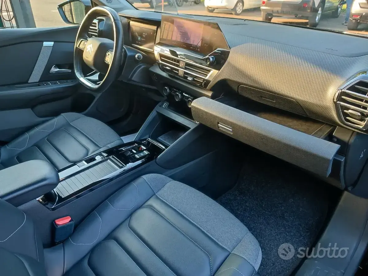 Usata Citroën C4 131 CV (96 kW) 2023 Nero SUV