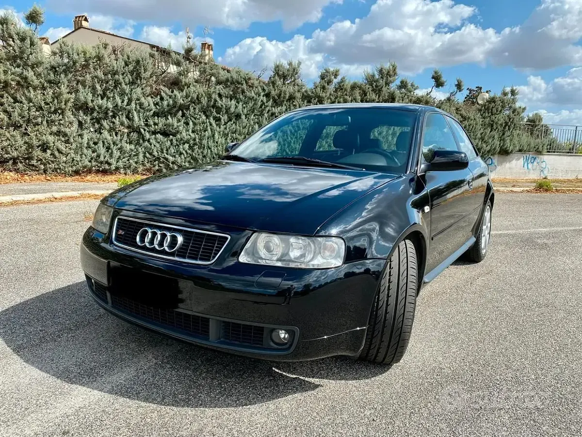 Usata Audi S3 210 CV (154 kW) 2001 Nero Utilitaria