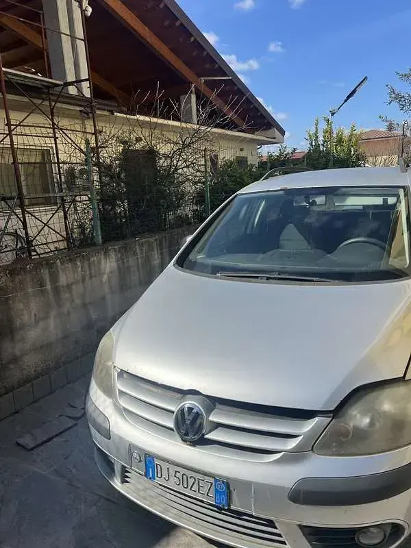 Usata VW Golf Plus Comfortline 105 CV (77 kW) 2007 Argento Monovolume