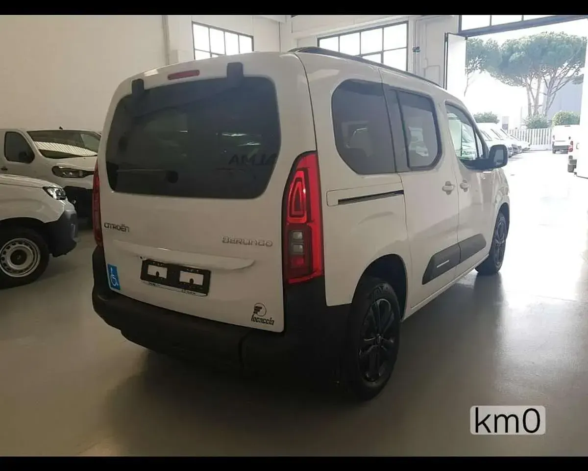 Usata Citroën e-Berlingo 102 CV (75 kW) 2024 Kaolin white pastello Monovolume