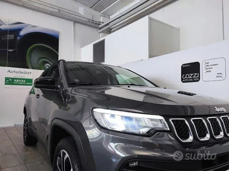 Usata Jeep Compass Limited 131 CV (96 kW) 2022 Grigio SUV