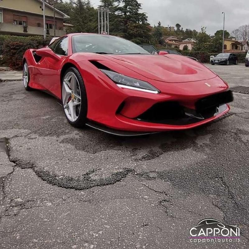 Usata Ferrari F8 719 CV (528 kW) 2021 Rosso Coupé