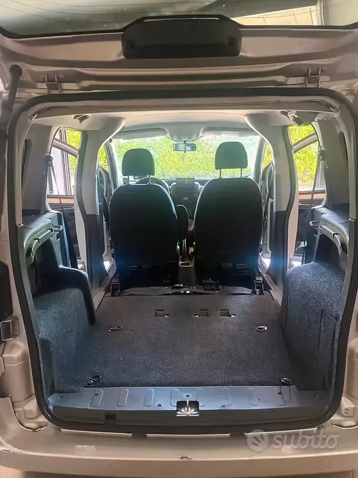 Usata Fiat Fiorino Trekking 73 CV (53 kW) 2010 Grigio Monovolume