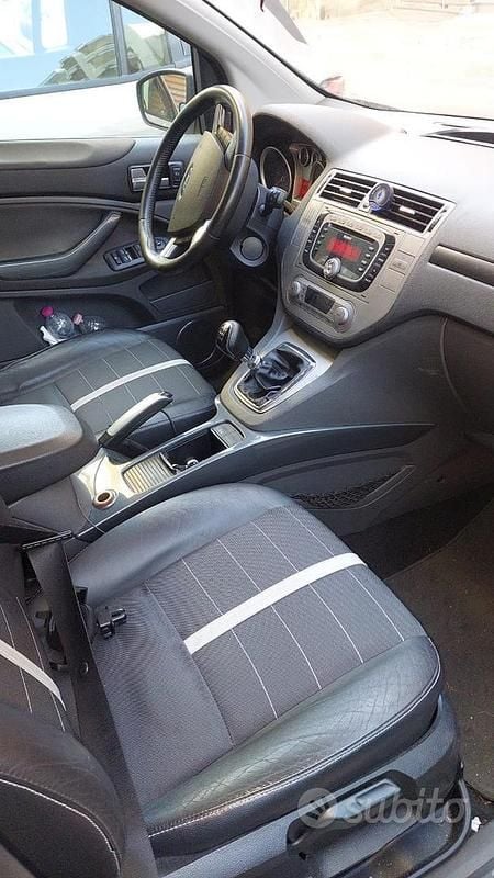 Usata Ford Kuga 136 CV (100 kW) 2009 Grigio SUV