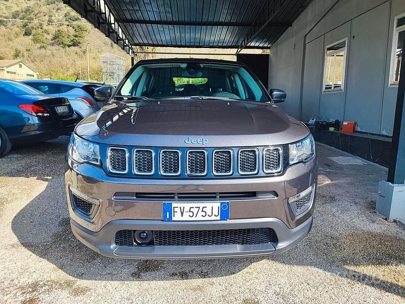Usata Jeep Compass Sport 140 CV (102 kW) 2018 Nero SUV