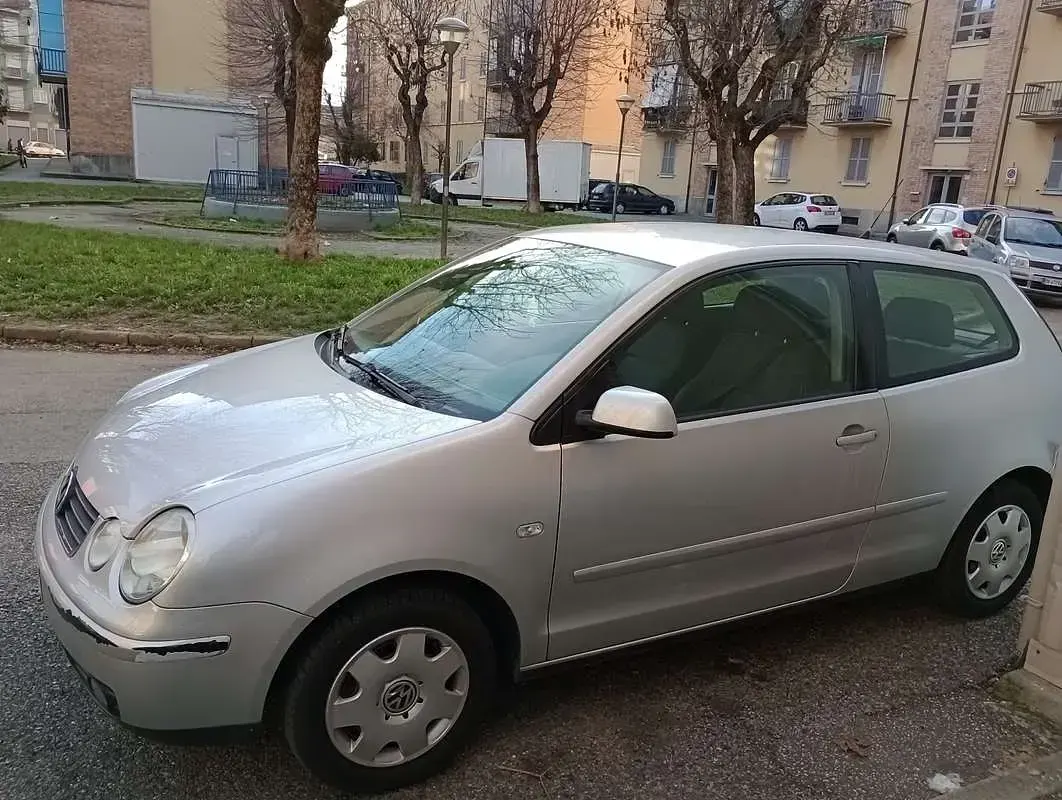 Usata VW Polo Highline 101 CV (74 kW) 2004 Utilitaria