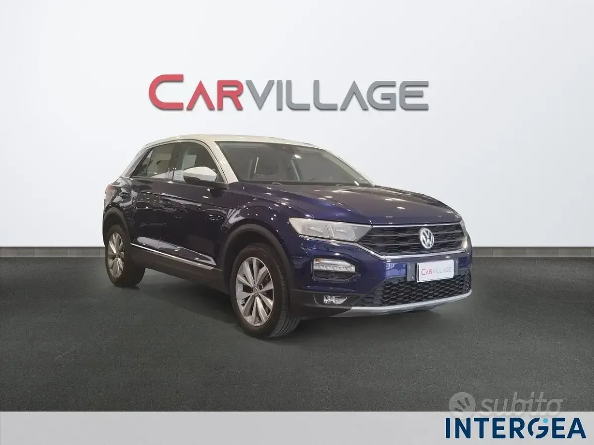 Usata VW T-Roc Style 116 CV (85 kW) 2018 Bluazzurro SUV