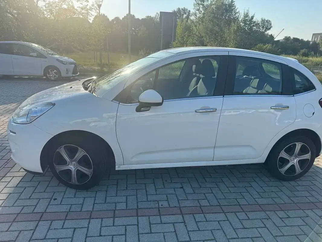 Usata Citroën C3 Feel 75 CV (55 kW) 2016 Bianco Berlina
