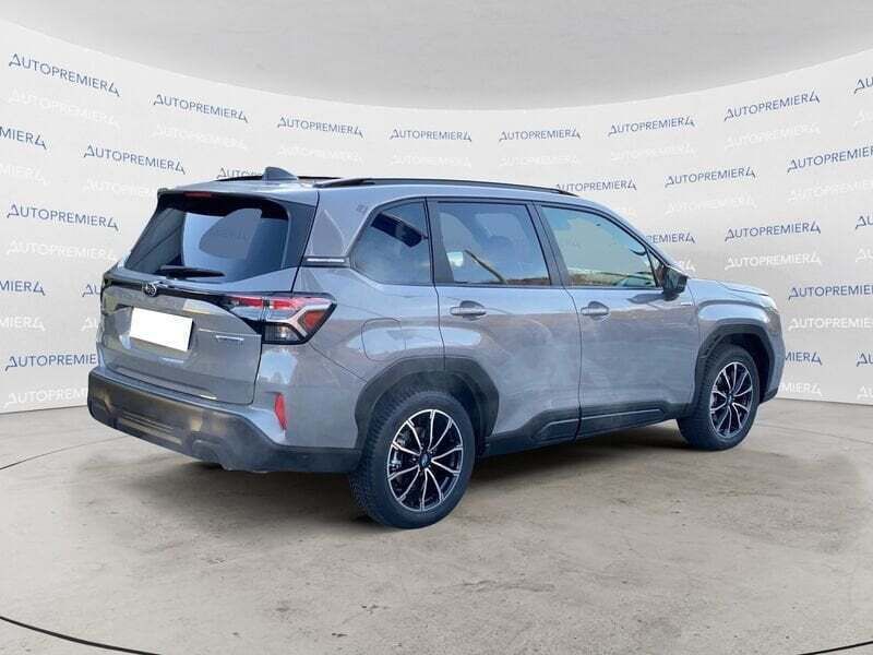 Usata Subaru Forester Premium 150 CV (110 kW) 2022 Grigio SUV