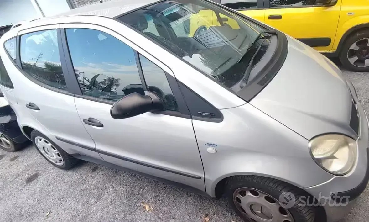 Usata Mercedes A170 95 CV (69 kW) 2002 Grigio Utilitaria