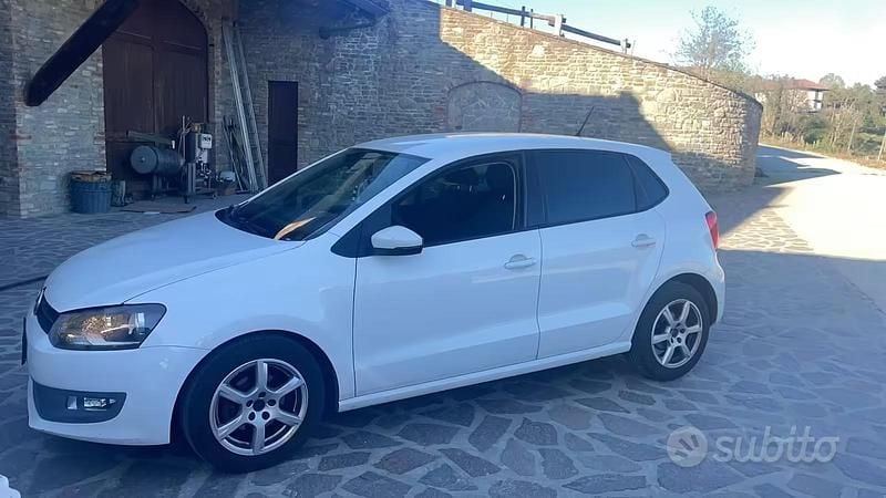 Usata VW Polo 90 CV (66 kW) 2011 Bianco Utilitaria