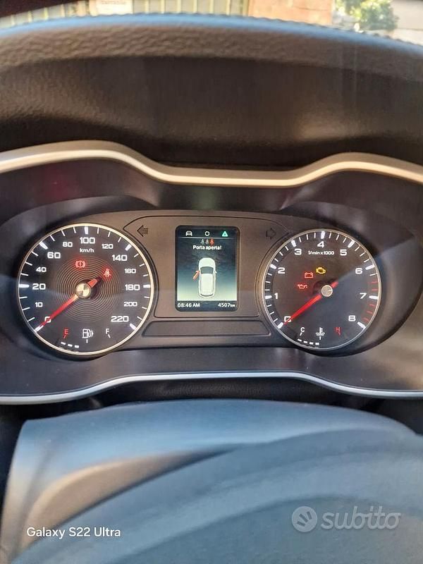 Usata MG ZS 2024 Rosso SUV