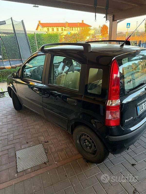 Nero Usata 2007 Fiat Panda Tre volumi | 3500 € (Buon prezzo) - Immagine 1/3
