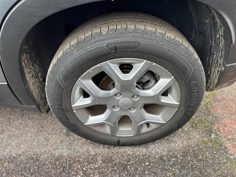 Usata Jeep Avenger Altitude 100 CV (73 kW) 2024 Grigio SUV