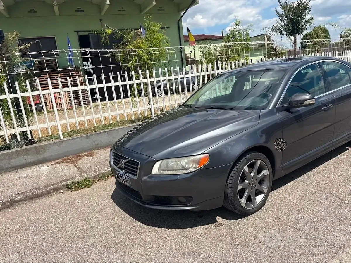Usata Volvo S80 Momentum 185 CV (136 kW) 2008 Grigio Berlina