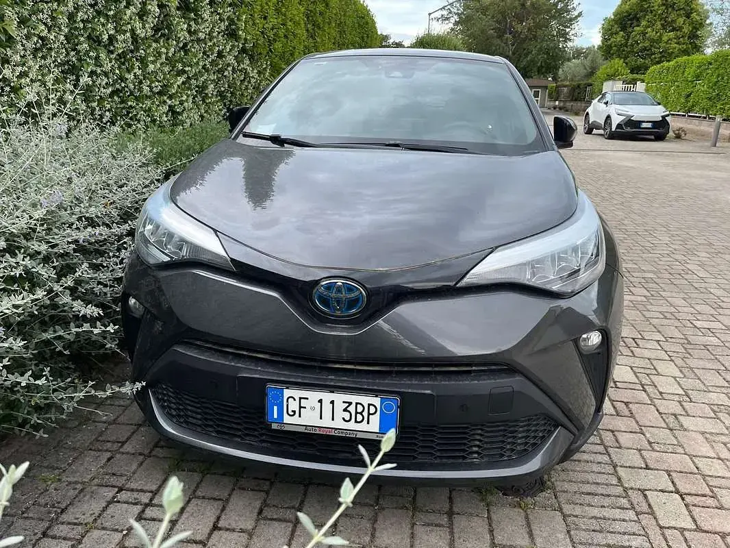 Usata Toyota C-HR Trend 152 CV (111 kW) 2021 Grigio SUV