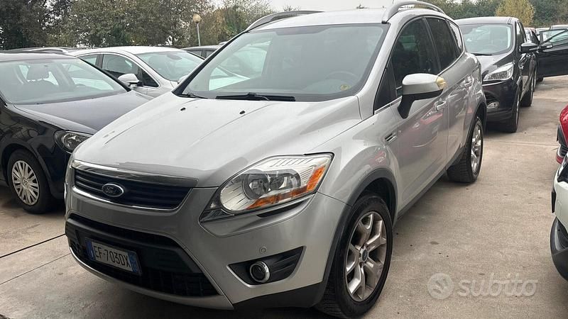 Usata Ford Kuga Titanium 136 CV (100 kW) 2010 Grigio SUV