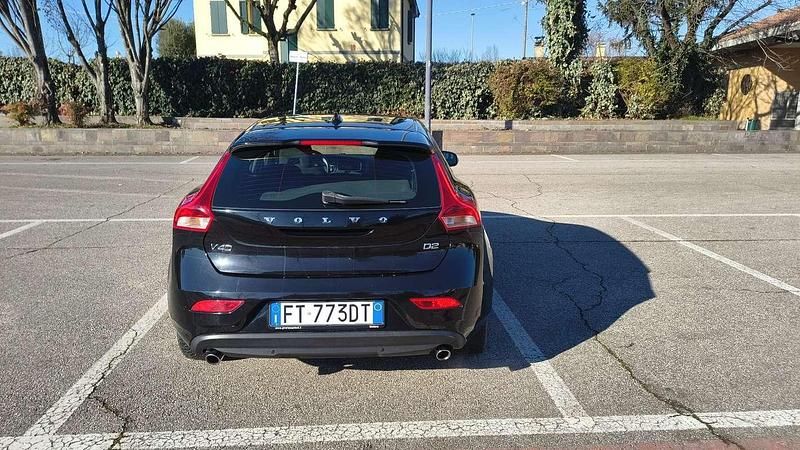 Usata Volvo V40 Business Edition 120 CV (88 kW) 2018 Berlina