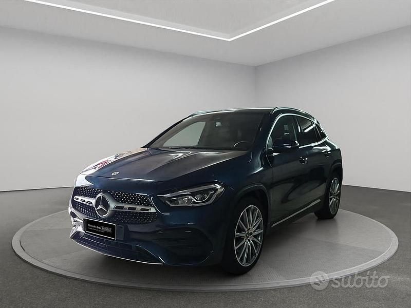 Usata Mercedes GLA200 Premium 150 CV (110 kW) 2023 Blu SUV