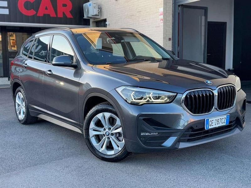 Grigio Usata 2021 BMW X1 Advantage SUV | 23.899 € (Buon prezzo) - Immagine 1/4