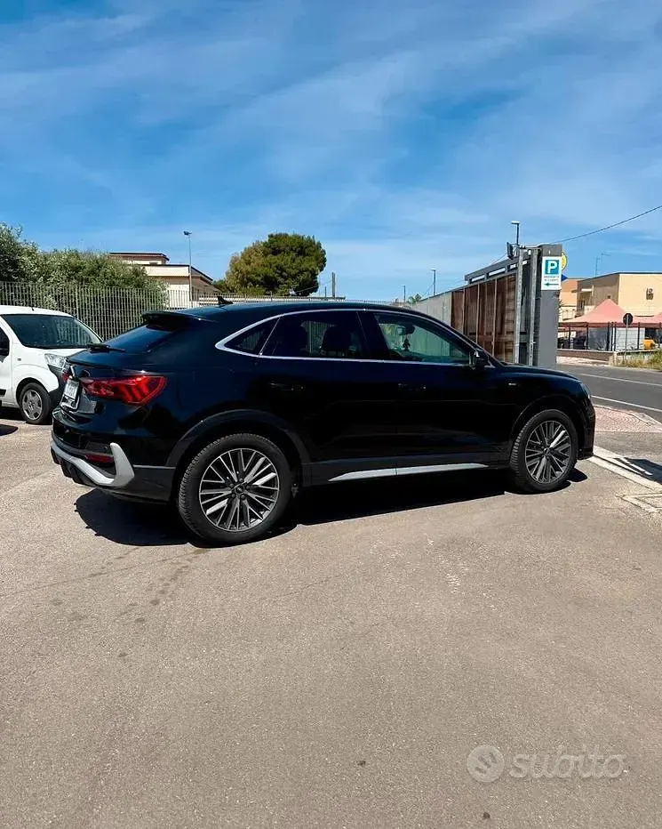 Usata Audi Q3 Ambiente 150 CV (110 kW) 2021 Nero SUV