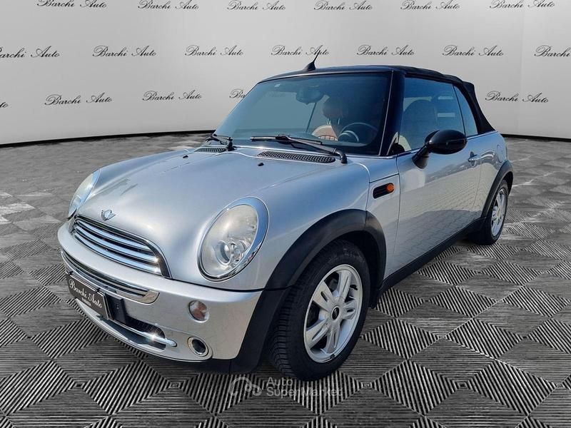 Usata Mini One Cabriolet 90 CV (66 kW) 2007 Argento Cabrio