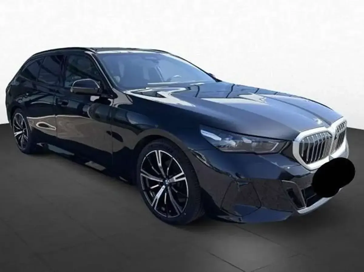Usata BMW 520 M Sport 197 CV (144 kW) 2025 Nero Station wagon