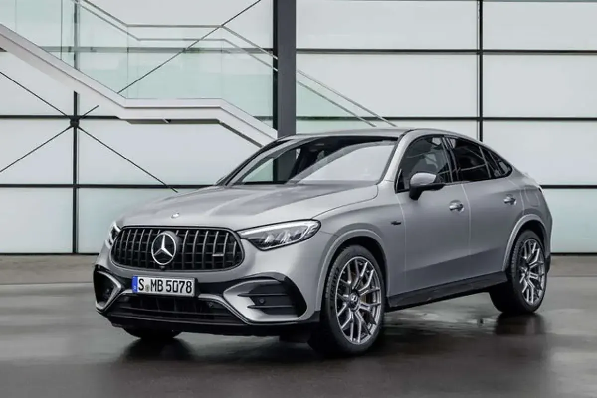 Nuova Mercedes GLC400d Advanced 381 CV (280 kW) 2026 Argento SUV